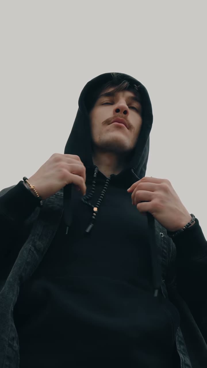 Kadr 2 z realizacji Avey